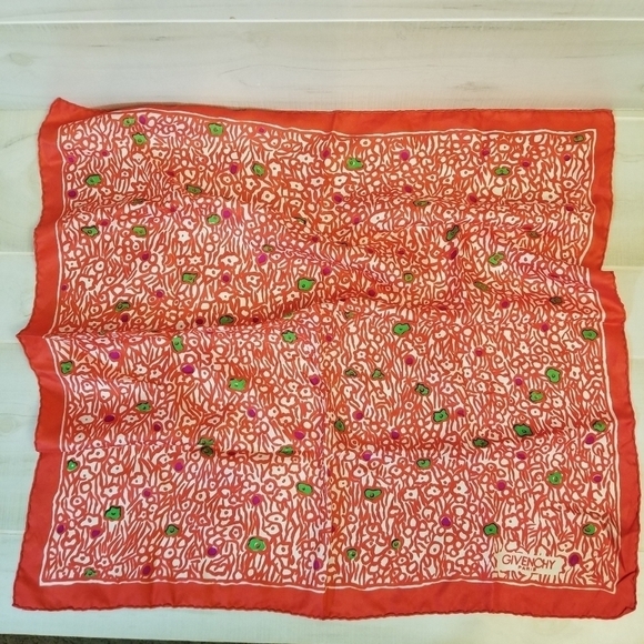 {26" X 26"} Vintage Givenchy Paris Scarf Abstract Orangy-Red Green Purple White - Picture 4 of 13